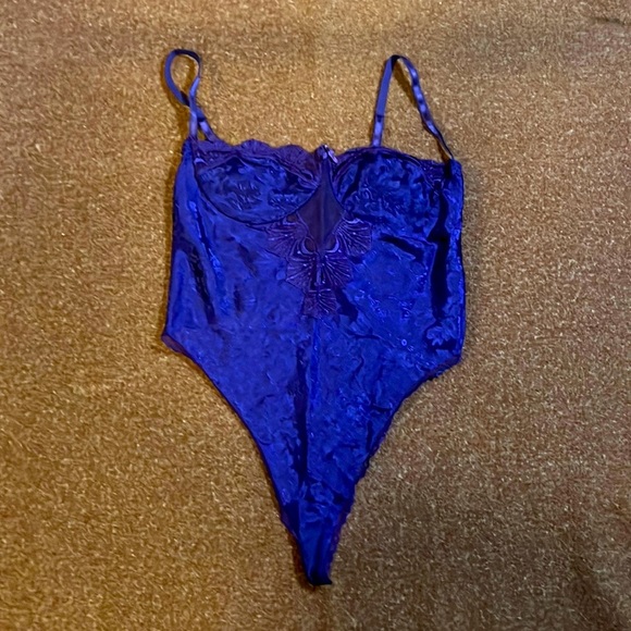 Vintage G-string Teddy By Victoria Secret - Picture 1 of 1